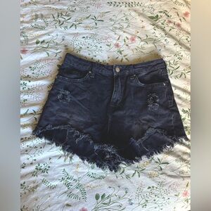 Cute highrise shorts in black, denim